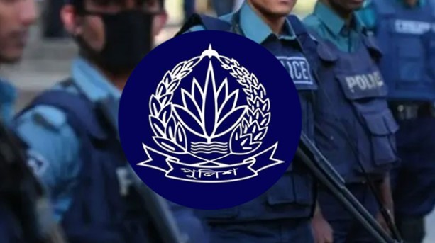 প্রশিক্ষণের সময় পুলিশ সদস্য গুলিবিদ্ধ